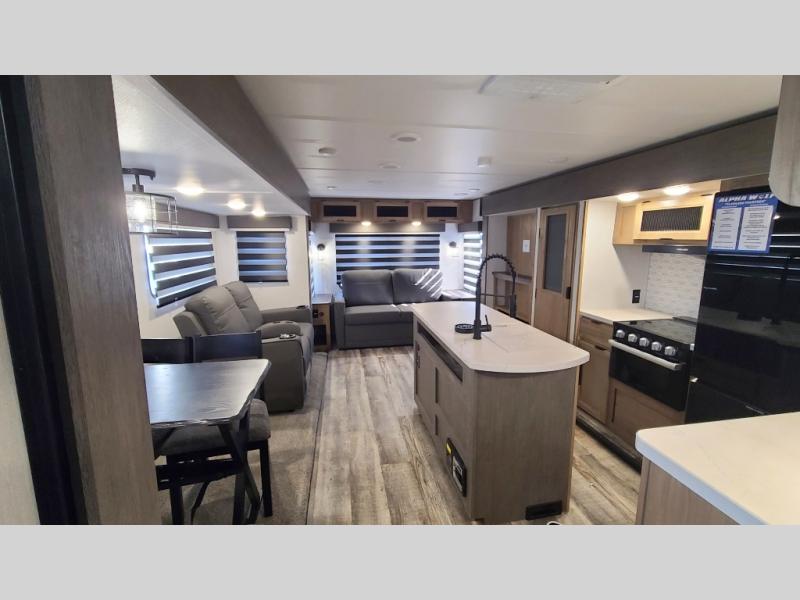  Forest River RV Cherokee Alpha Wolf 26RL-L