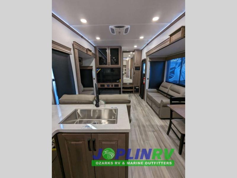 Alliance RV Paradigm 382RK